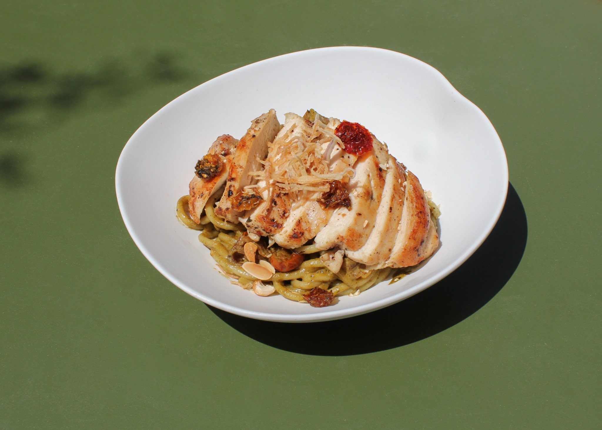 Curry Leaf Pesto Pasta with Chicken