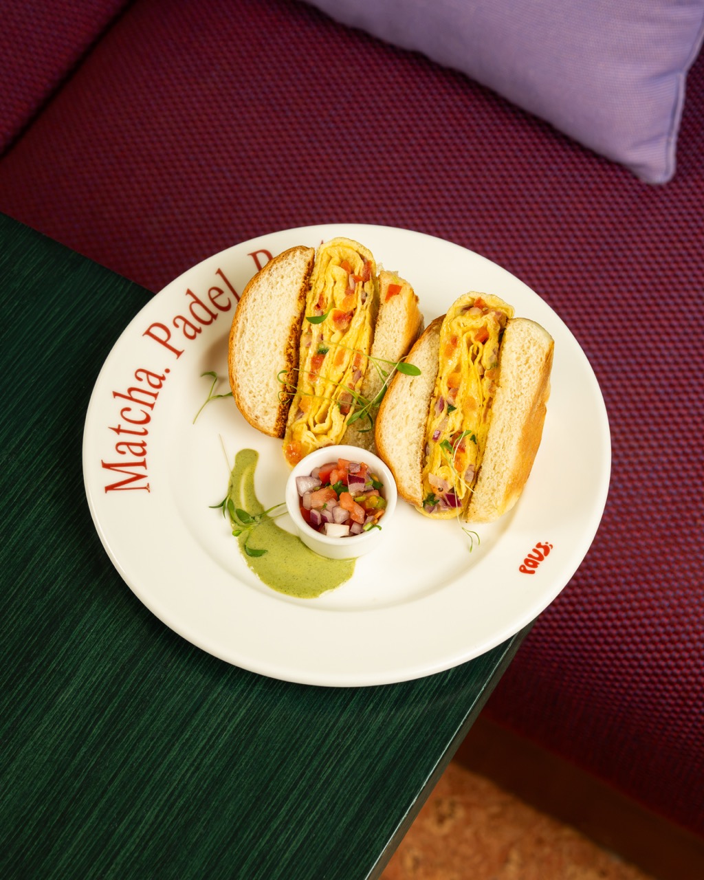 Masala Omelette Bun