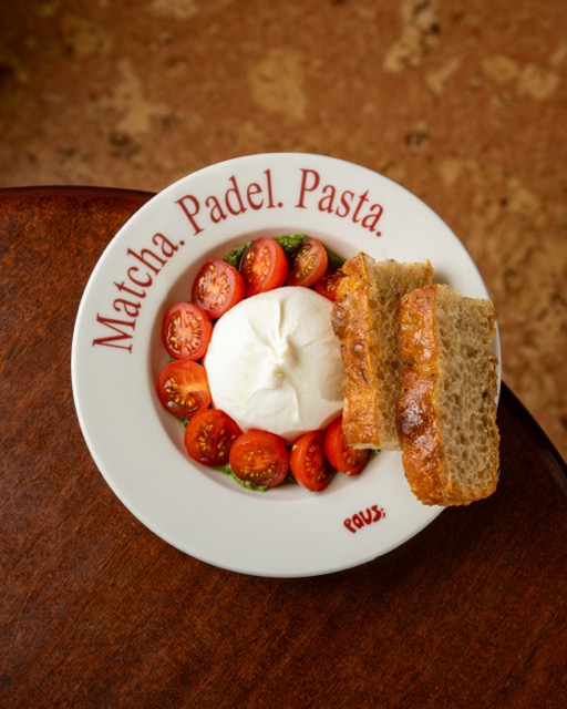 Burrata, Cherry Tomatoes & Pesto